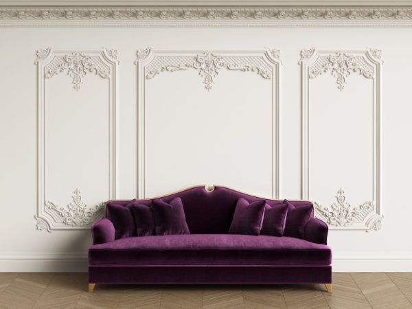 Classic,Sofa,In,Classic,Interior,With,Copy,Space.white,Walls,With